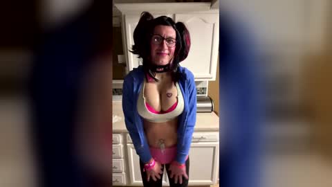 Brittney online show from January 8, 5:11 am