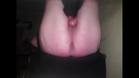 Snapshot of bubbl3sbutt chatting on February 14, 10:59 pm Bubbl3sbutt online show from February 14, 10:59 pm