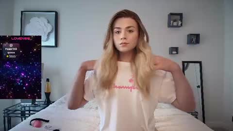buitifulblonde online show from June 11, 5:00 pm