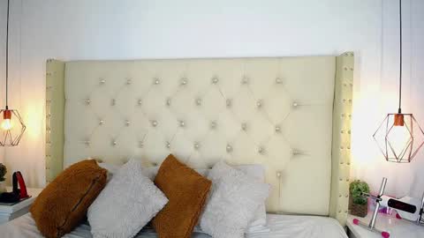 bycandy_ online show from December 22, 1:38 pm