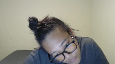 camzxoxox online show from October 17, 12:36 am