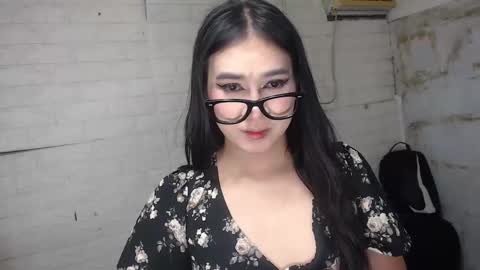Snapshot of camela_star chatting on September 17, 2:05 am camela_star online show from September 17, 2:05 am