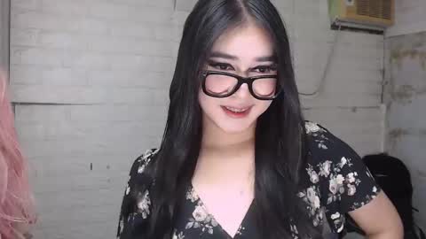 Snapshot of camela_star chatting on October 2, 11:48 pm camela_star online show from October 2, 11:48 pm