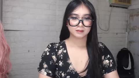Snapshot of camela_star chatting on October 9, 12:56 am camela_star online show from October 9, 12:56 am