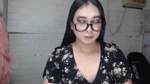 Snapshot of camela_star chatting on October 17, 6:06 am camela_star online show from October 17, 6:06 am
