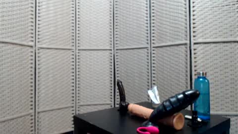 cassidystretch4 online show from September 9, 5:28 am