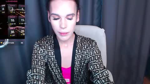 Cassie online show from January 25, 1:25 pm