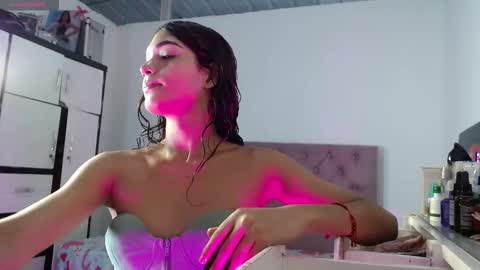 Snapshot of catalaia_stomm chatting on October 21, 10:22 pm catalaia_stomm online show from October 21, 10:22 pm