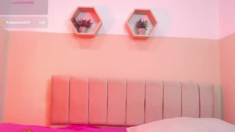 charlothe_dumont online show from June 6, 4:25 pm