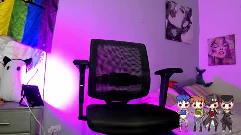 Charlie  online show from November 7, 9:53 am