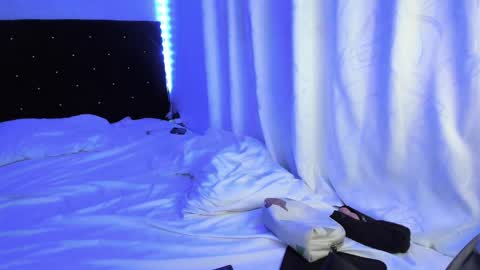 charlotte_xc online show from February 25, 9:57 pm