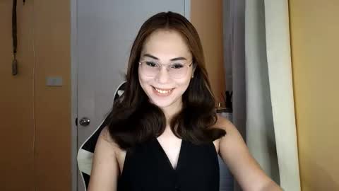 chelly4u69 online show from February 16, 10:57 am