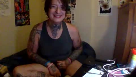 chl0efromthestars online show from October 8, 4:47 am