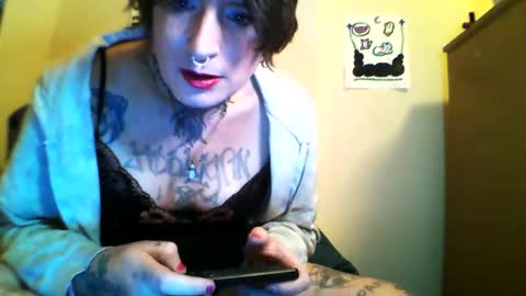 chl0efromthestars online show from October 15, 3:28 am