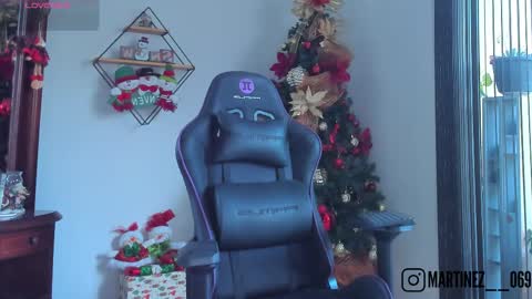 CHLOE online show from December 2, 8:34 pm