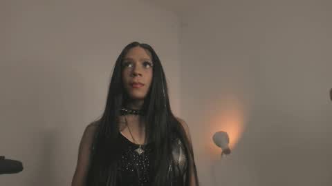 chloe_cooperr online show from February 11, 7:38 am