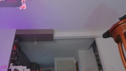 chloe_cooperr online show from May 16, 10:53 pm