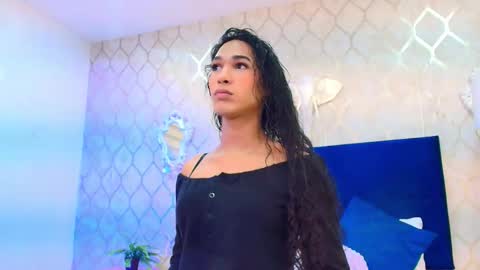 Chloe  online show from February 9, 12:12 pm