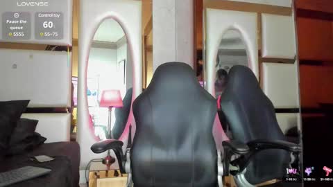 Snapshot of cloerodriguez chatting on February 23, 3:18 pm ---Cloe--- online show from February 23, 3:18 pm