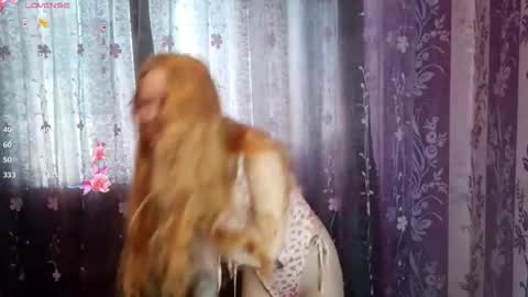 Sia online show from October 11, 7:22 am