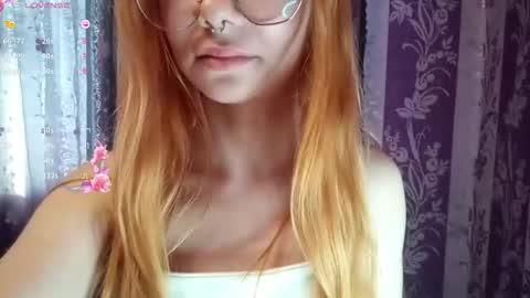 Sia online show from October 19, 7:12 am