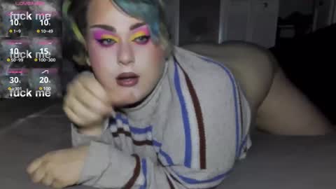 Curvygothfemboy online show from February 16, 4:09 am