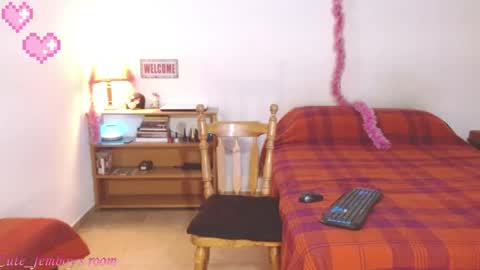 Valeria Vergara online show from April 28, 2:27 am