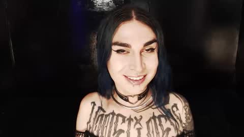 Nikki online show from February 4, 6:45 pm