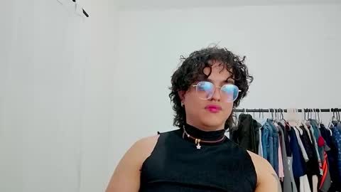 Diane Blosson online show from February 22, 1:52 am