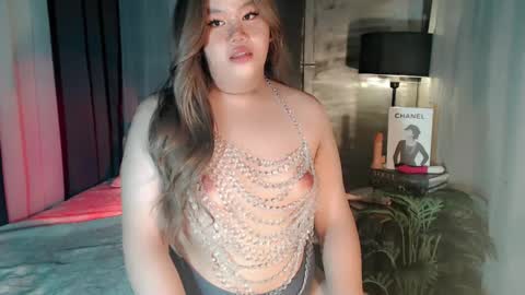 Ms. K online show from February 10, 8:31 am