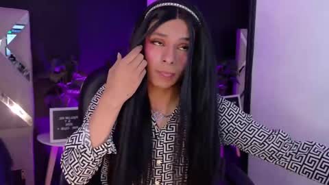 Danika Dahl online show from April 1, 6:04 am