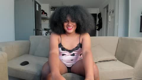 dani online show from February 24, 11:20 pm