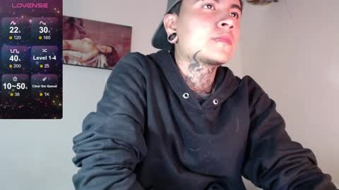 Snapshot of dannteftm chatting on December 10, 12:19 am DANNTE online show from December 10, 12:19 am