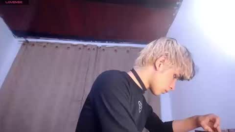 DARA online show from March 19, 1:05 am