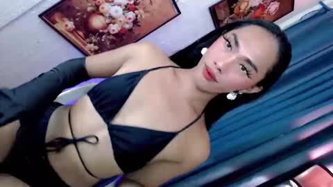 its me monica online show from February 1, 4:44 am