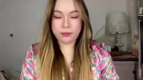 iyalicious online show from November 10, 8:32 pm