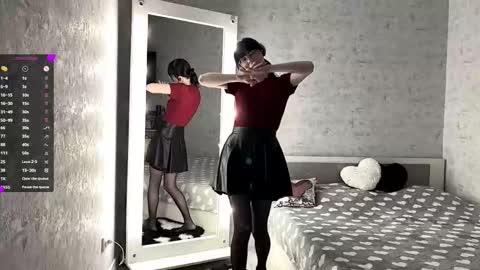 Annie PVT IS OPEN online show from October 9, 9:16 pm