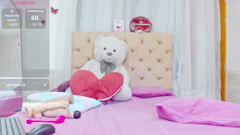 ilona online show from December 15, 11:10 pm