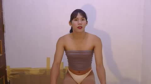 dy_namite online show from November 24, 7:05 pm