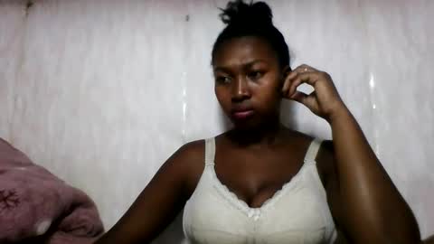 eeeelita online show from March 13, 7:19 pm