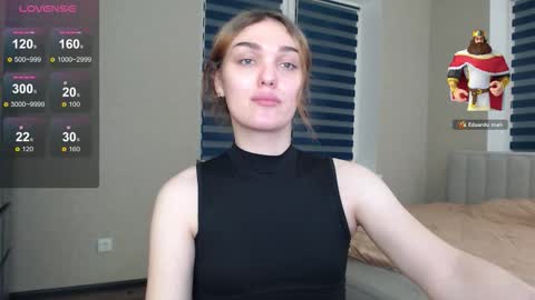 Emi online show from November 29, 9:06 pm