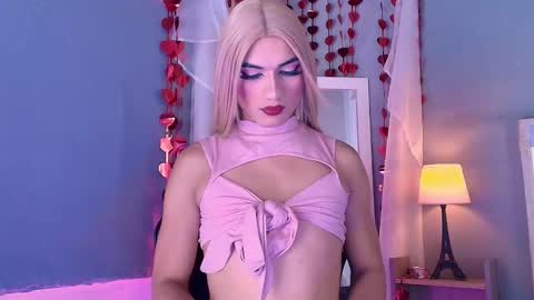 emily_castillo1_ online show from February 22, 5:43 am