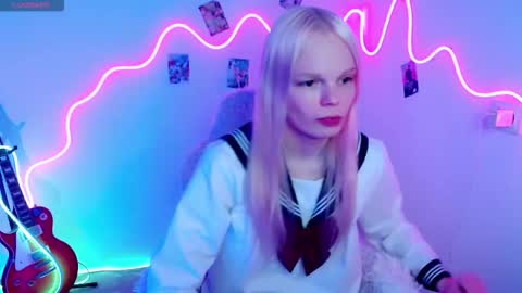 Snapshot of emily_nyaffe chatting on October 9, 4:14 am Lia online show from October 9, 4:14 am