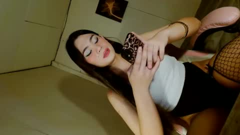 ariane online show from March 13, 9:04 am