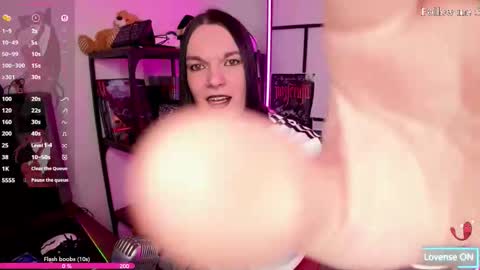 Julia Lamperouge online show from January 6, 2:21 pm