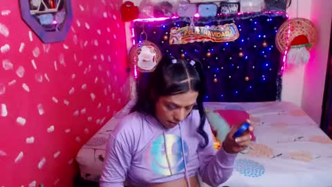 Emily online show from December 22, 1:33 pm