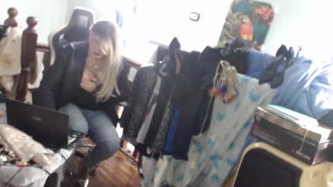 emma online show from March 3, 6:24 am