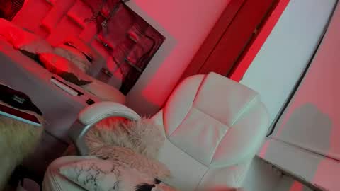 emmabrown10 online show from October 21, 4:04 am