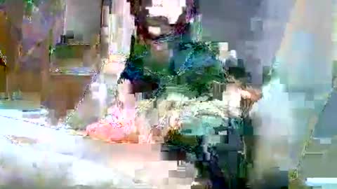 CHUN LY online show from April 26, 1:58 am