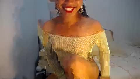 erika_madrigal online show from January 17, 6:04 am